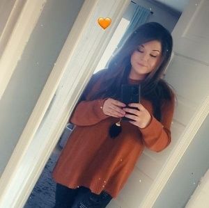 Meet your Posher, Holly